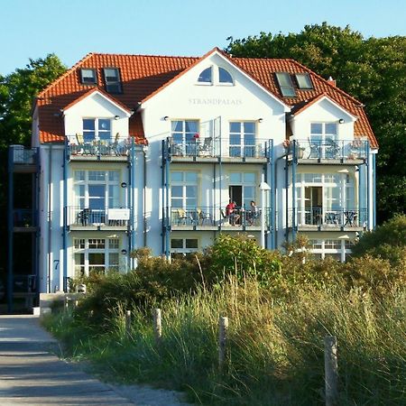 Strandpalais/Meerblick Росток Экстерьер фото